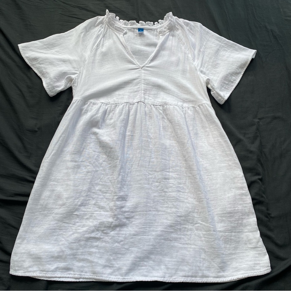 Old Navy White Mini V‑Neck Babydoll Dress